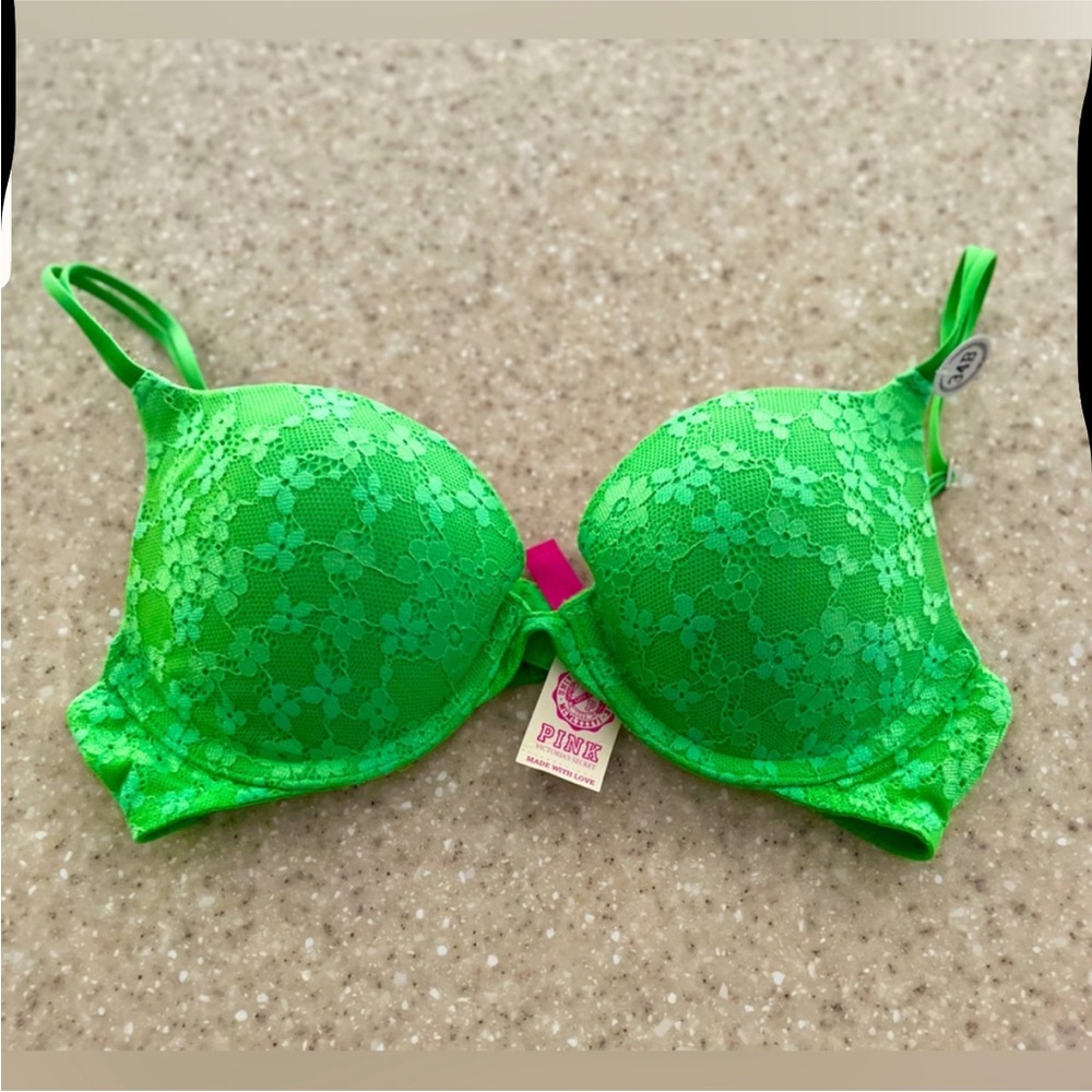 PINK Victoria's Secret Vibrant Green Lace Bra